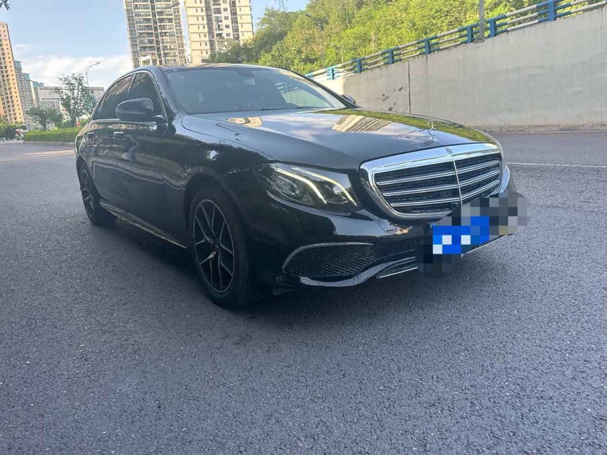 奔馳 奔馳E級(jí)  2018款 改款 E 300 L 豪華型圖片