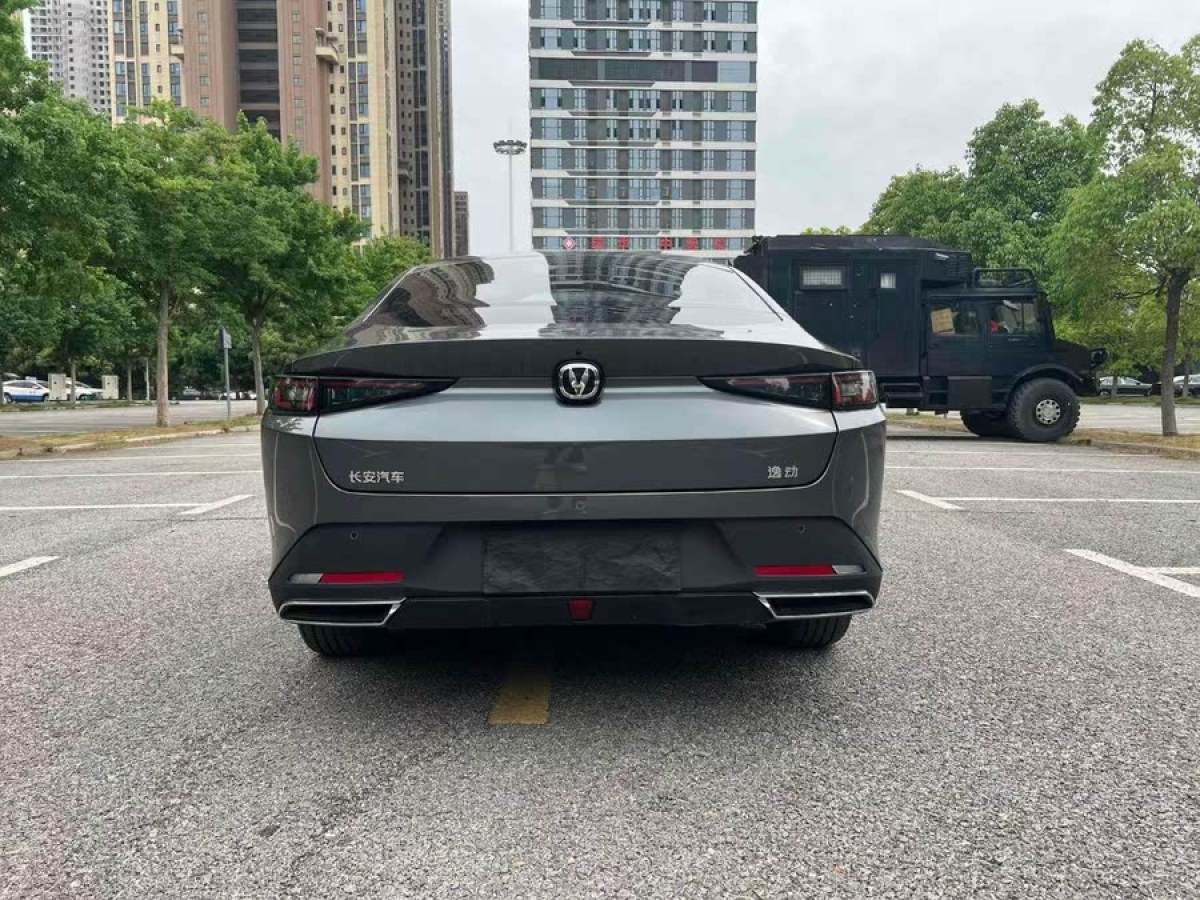 長(zhǎng)安 逸動(dòng)  2024款 1.5T GDI自動(dòng) 尊貴型圖片