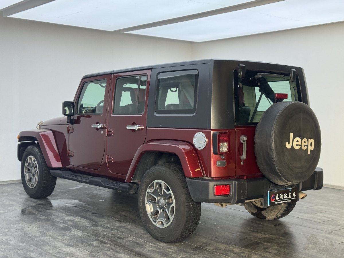 Jeep 牧馬人  2010款 3.8L Sahara 四門版圖片