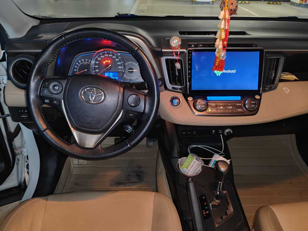 豐田 RAV4  2016款 榮放 2.0L CVT四驅新銳版圖片