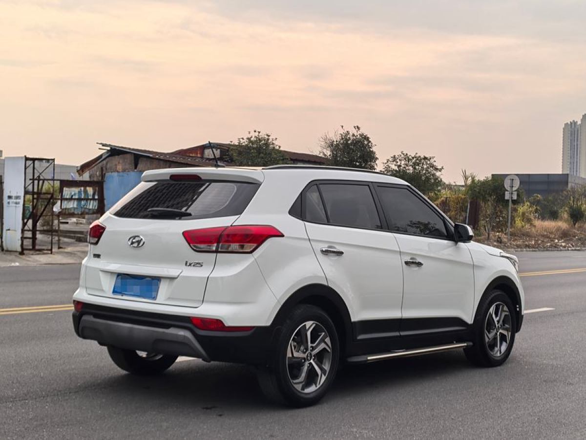 現(xiàn)代 ix25  2017款 1.6L 自動智能型圖片