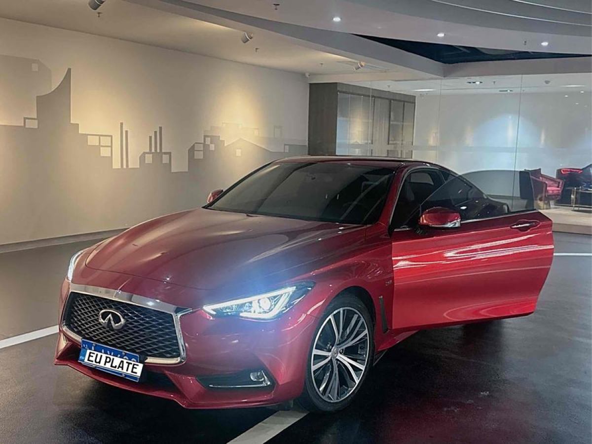 英菲尼迪 Q60  2019款 2.0T 豪華版圖片