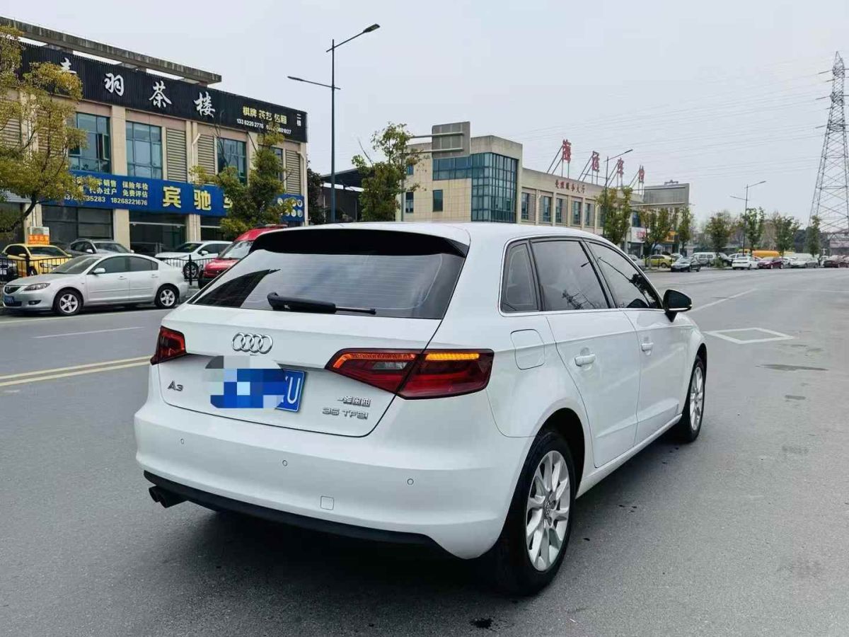 奧迪 奧迪A3  2016款 Limousine 35 TFSI 進(jìn)取型圖片