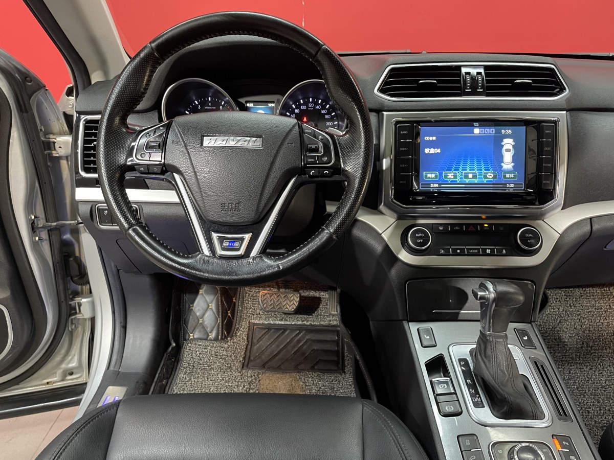 2015年11月哈弗 H6 Coupe  2015款 蓝标 2.0T 自动两驱尊贵型