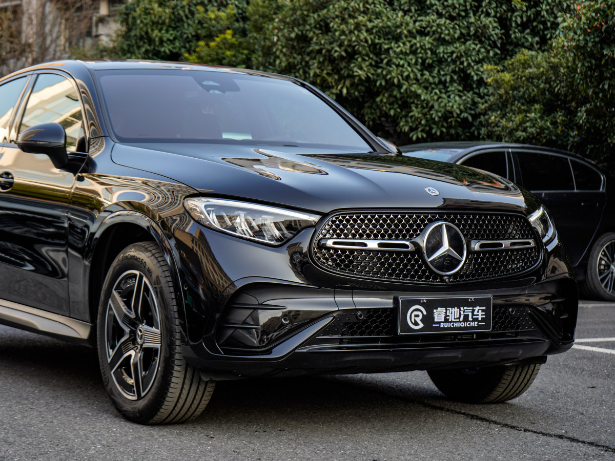 奔馳 奔馳GLC  2024款 GLC 260 4MATIC 轎跑SUV圖片