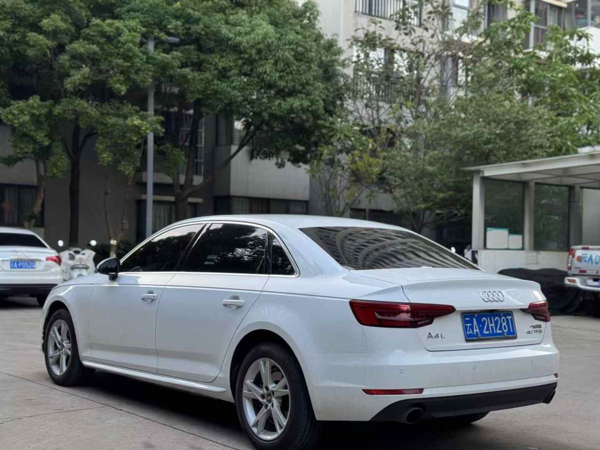 奧迪 奧迪A4L  2017款 A4L 40TFSI 時尚型圖片