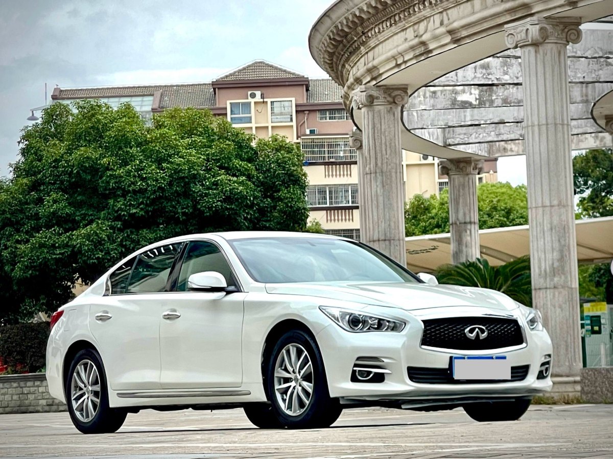 英菲尼迪 Q50L  2016款 2.0T 舒適版圖片