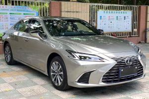 ES 雷克薩斯 