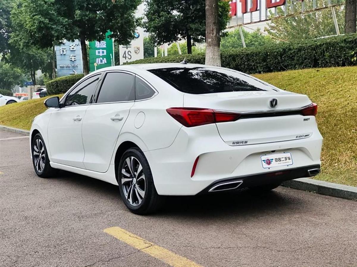 長(zhǎng)安 逸動(dòng)  2020款 PLUS 藍(lán)鯨NE 1.4T GDI DCT旗艦型圖片