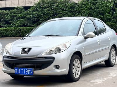 2010年4月 標(biāo)致 207 三廂 1.6L 自動(dòng)馭樂(lè)版圖片