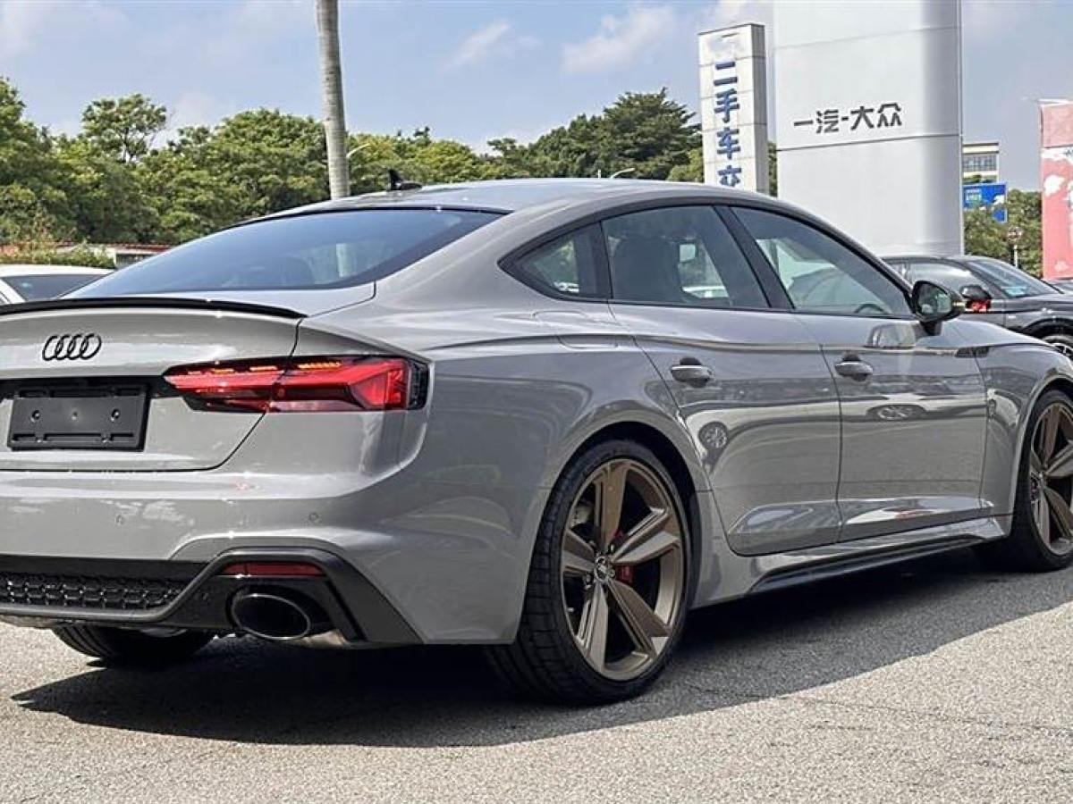 奧迪 奧迪RS 5  2023款 RS 5 2.9T Sportback 暗金版圖片