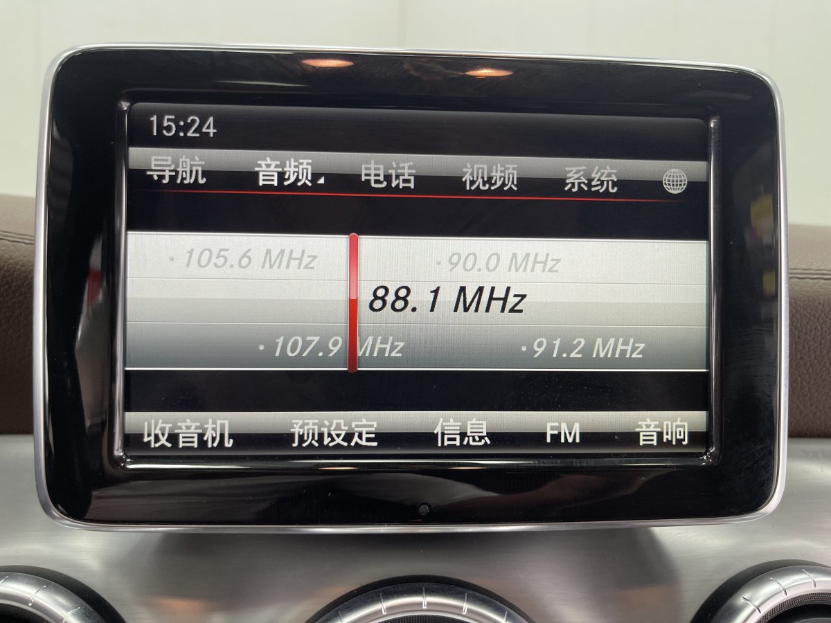 奔驰 奔驰CLA级  2014款 CLA 260 4MATIC图片