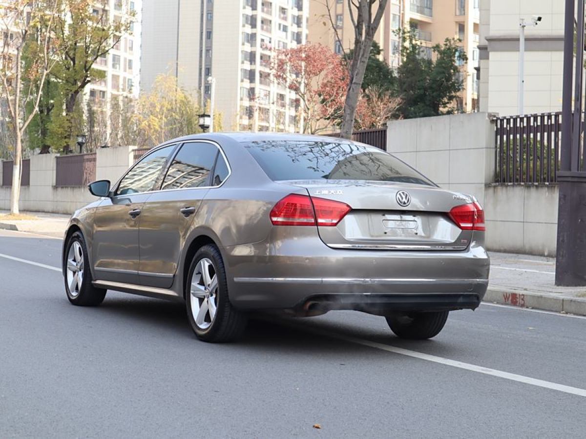 大眾 帕薩特  2014款 1.8TSI DSG尊榮導(dǎo)航版圖片