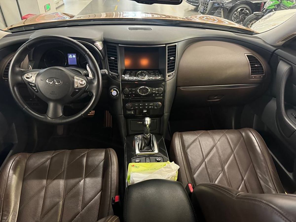 英菲尼迪 QX70  2013款 3.7L 超越版圖片