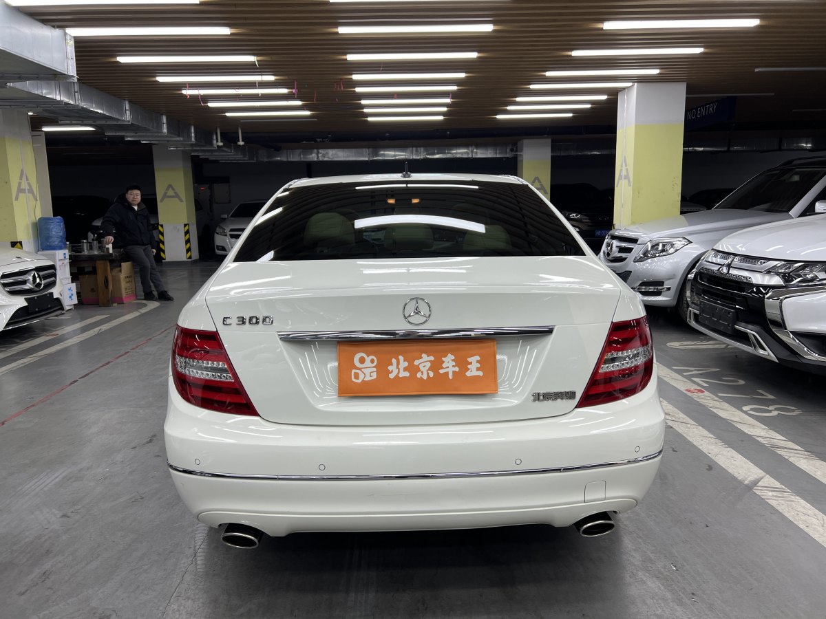 奔馳 奔馳C級  2011款 C 300 時尚型圖片