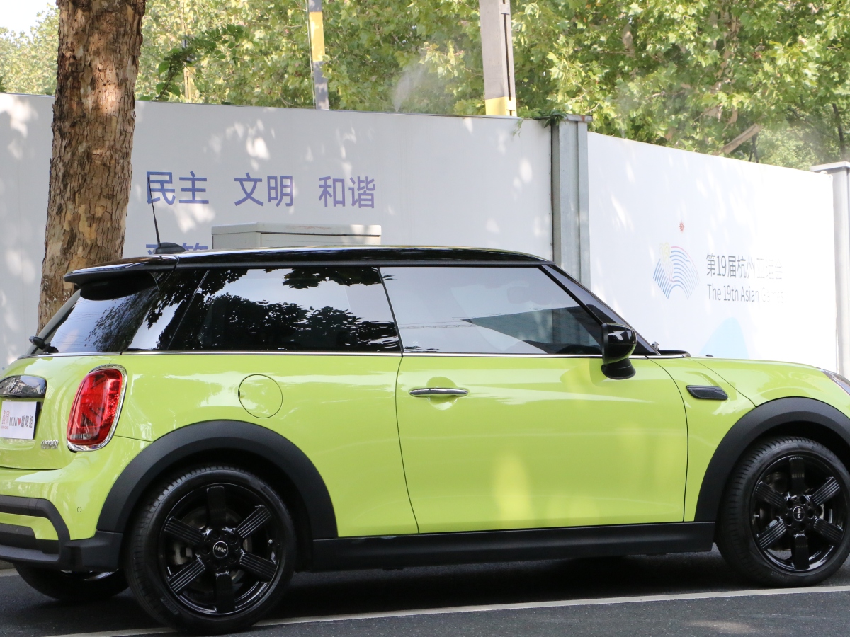 MINI MINI  2022款 改款 1.5T COOPER 藝術家圖片