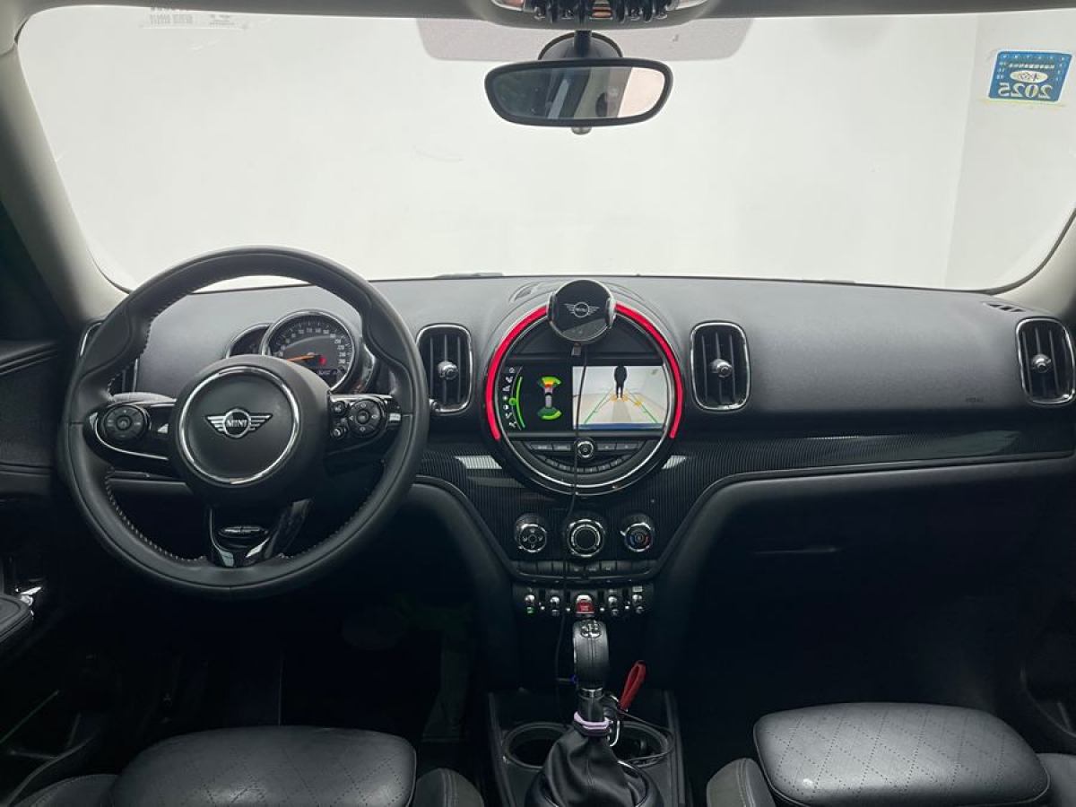 2019年5月MINI COUNTRYMAN  2019款 1.5T COOPER ALL4 藝術(shù)家周末旅行版