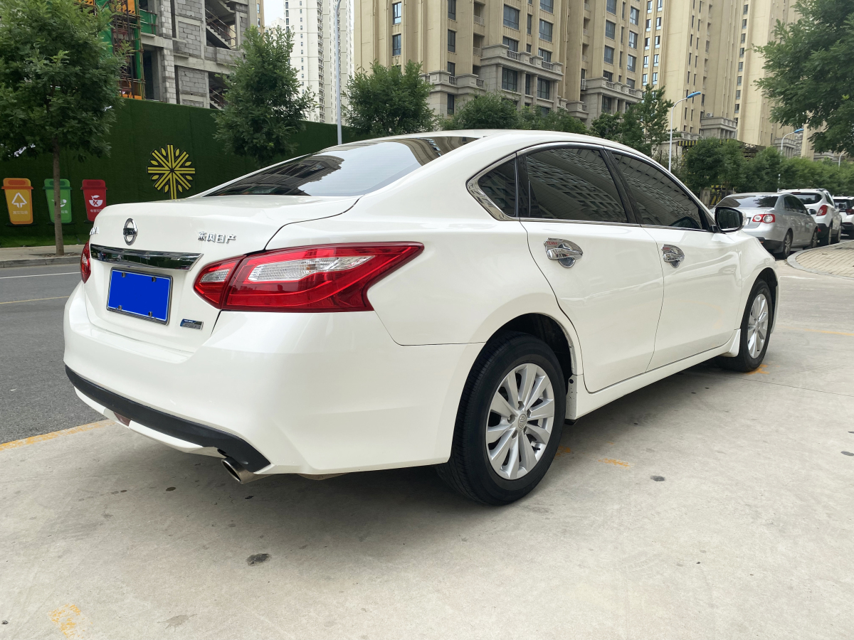 日產(chǎn) 天籟  2016款 改款 2.0L XL舒適版圖片