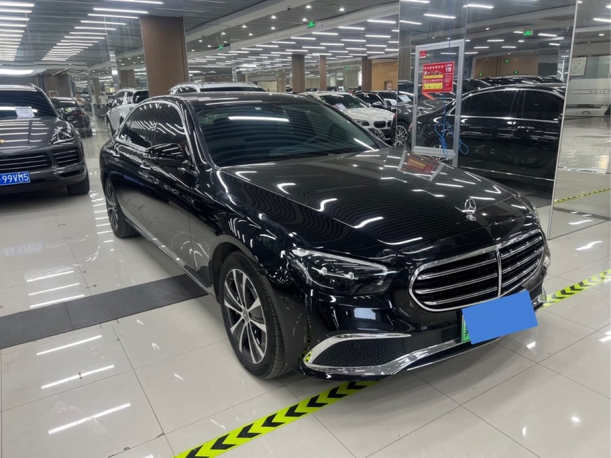 奔馳 奔馳E級(jí)新能源  2022款 改款三 E 350 e L 插電式混合動(dòng)力轎車(chē)圖片