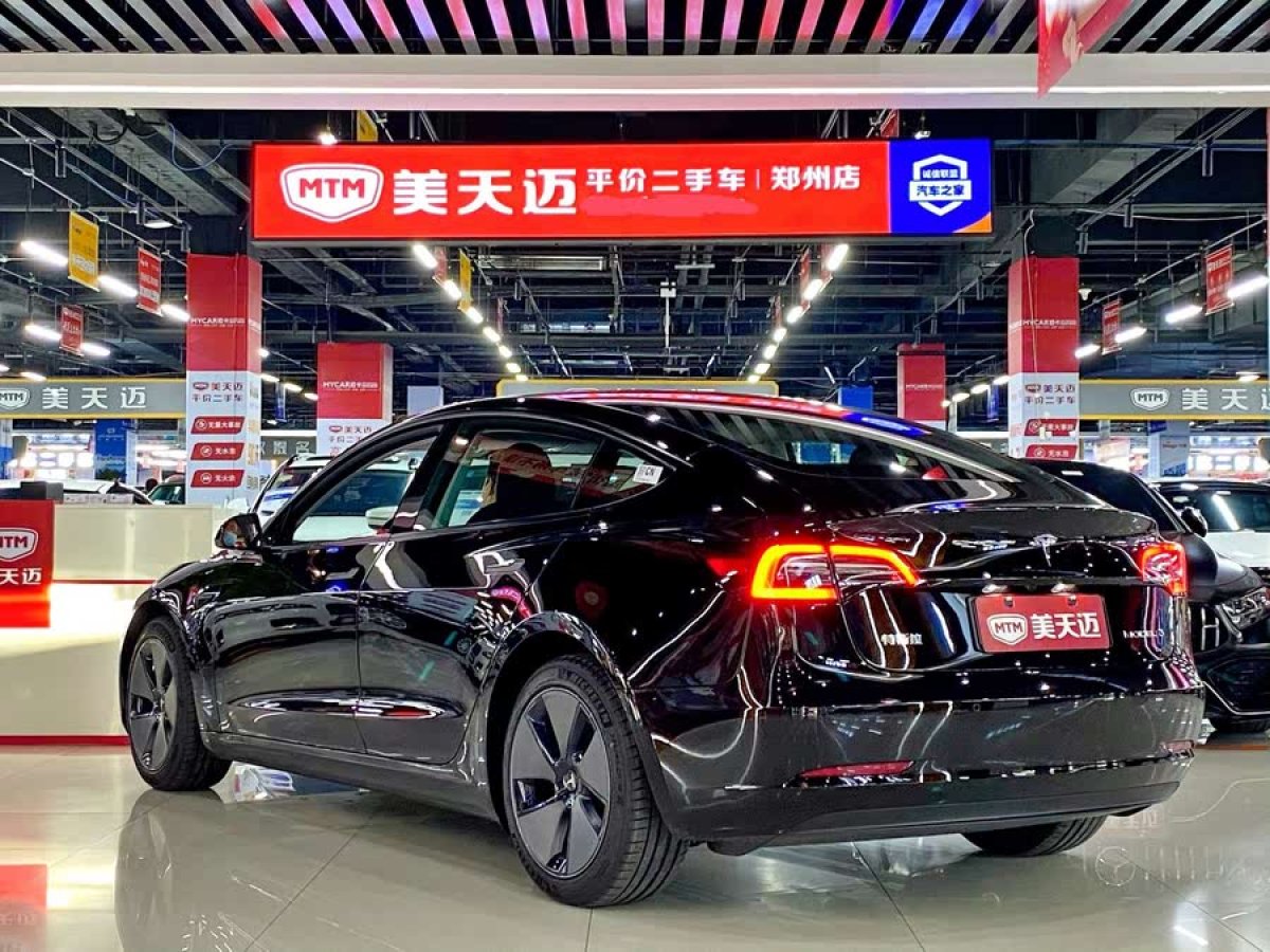 特斯拉 Model 3  2022款 后輪驅(qū)動版圖片