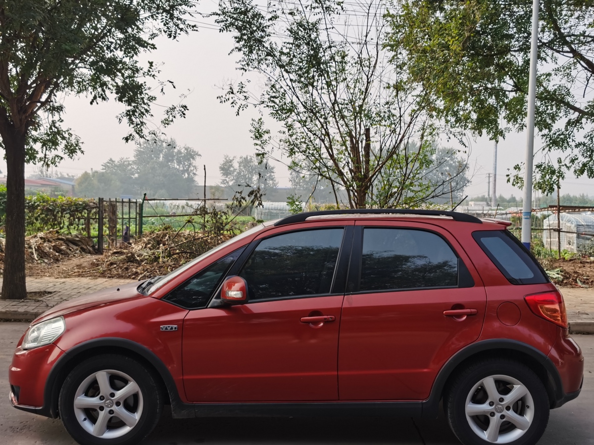 2010年8月鈴木 天語 SX4  2010款 兩廂 1.6L 自動冠軍限量版