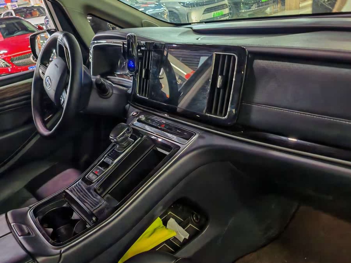 廣汽傳祺 M8  2024款 領(lǐng)秀系列 390T 尊享版圖片