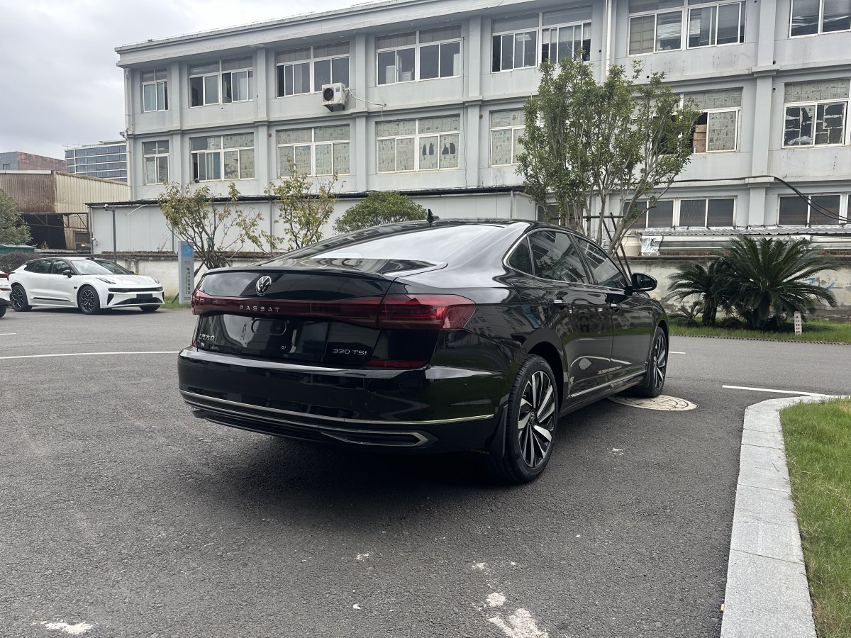 大眾 帕薩特  2022款 330TSI 豪華版圖片