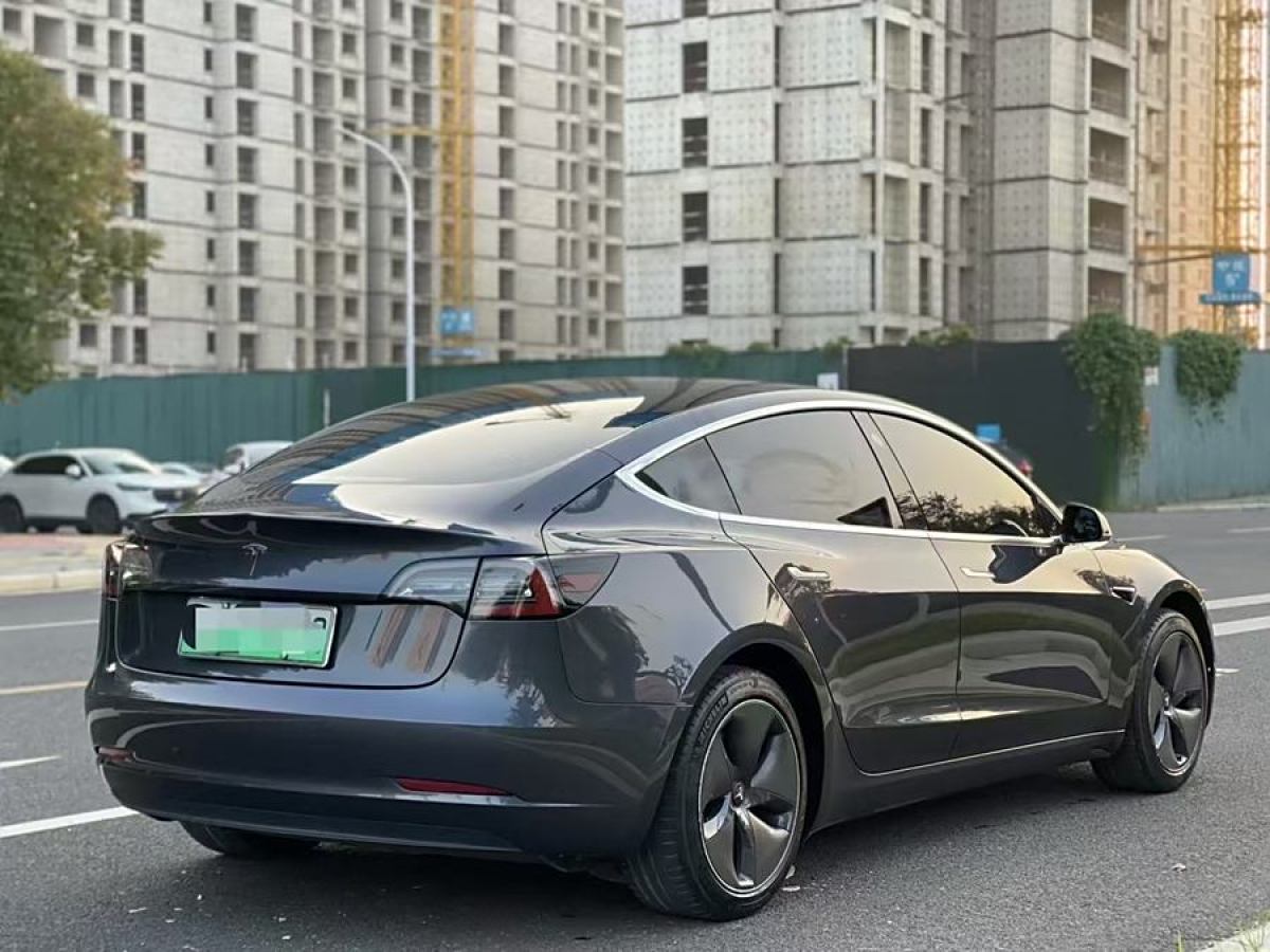 特斯拉 Model 3  2019款 標(biāo)準(zhǔn)續(xù)航后驅(qū)升級版圖片