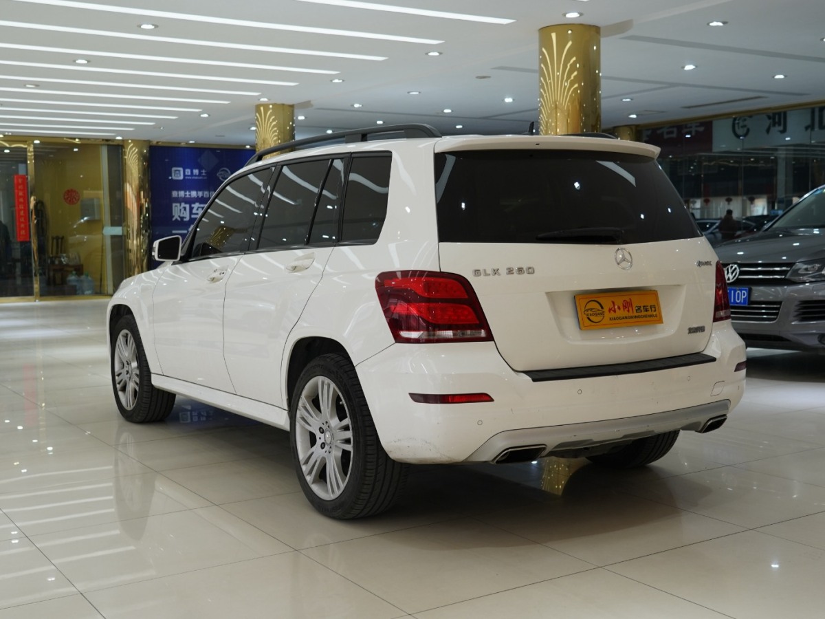 奔馳 奔馳GLK級  2014款 GLK 260 4MATIC 動感型圖片