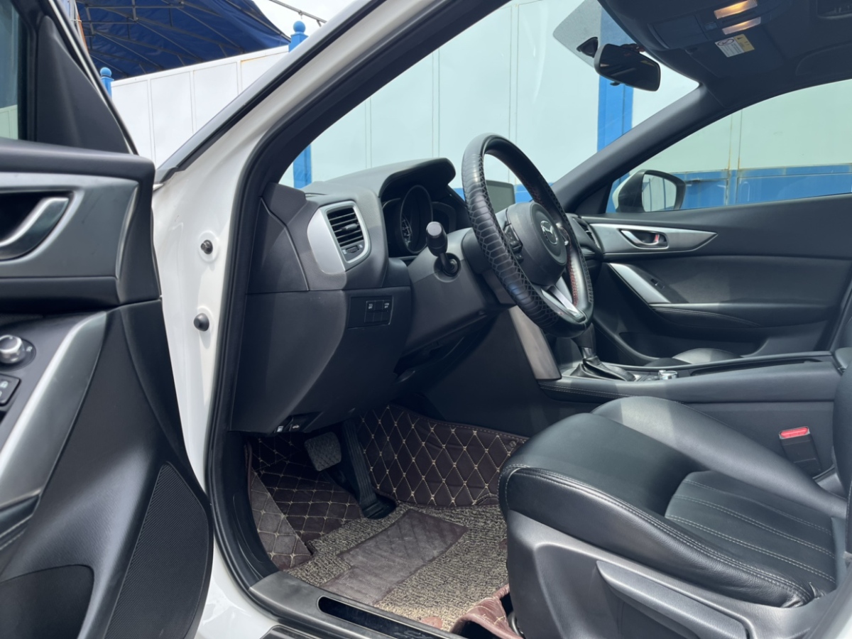 2018年2月马自达 CX-4  2018款 2.0L 自动两驱蓝天探索版