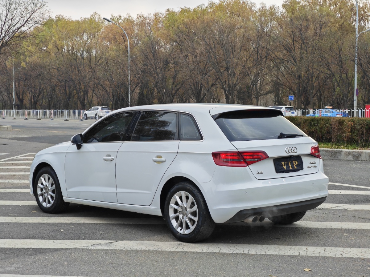 奧迪 奧迪A3  2016款 Sportback 35 TFSI 進(jìn)取型圖片