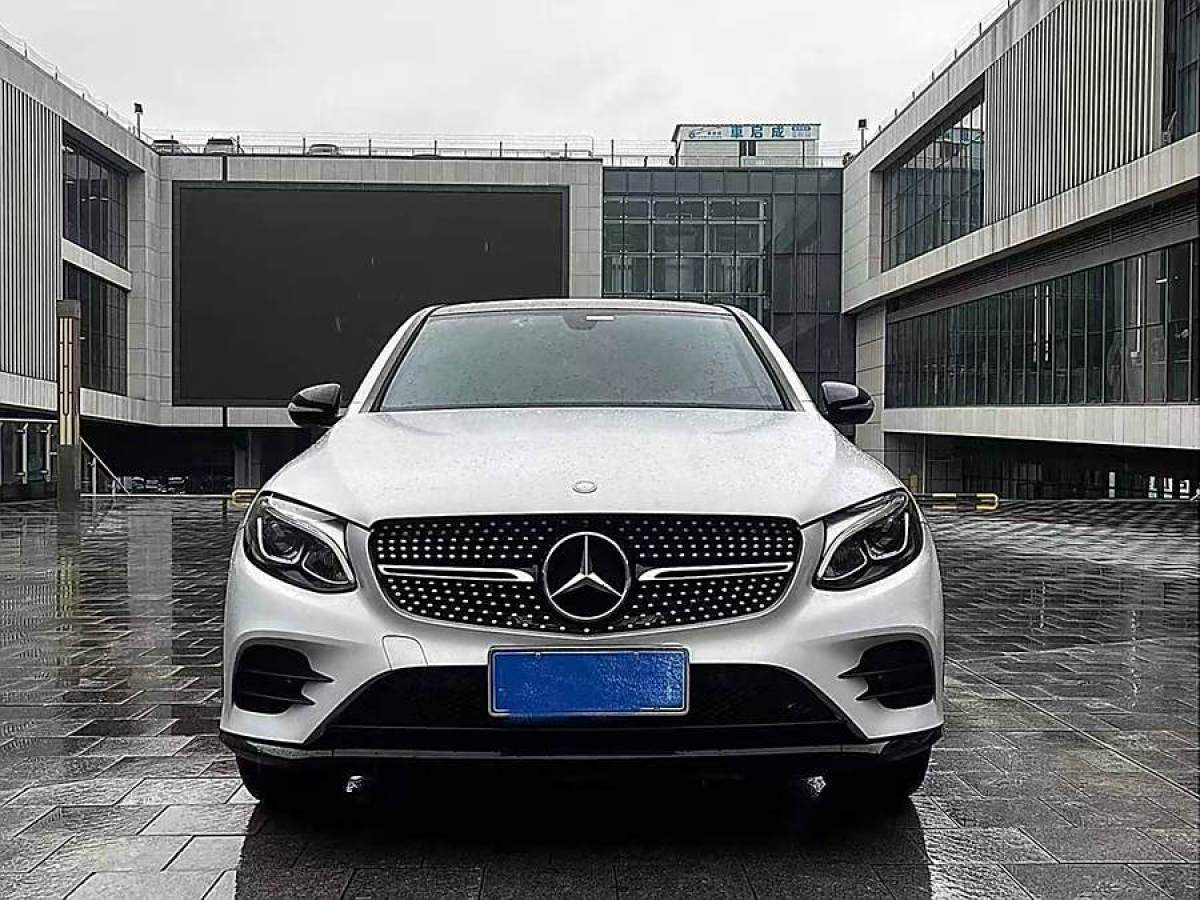 奔馳 奔馳GLC  2022款 改款 GLC 300 4MATIC 轎跑SUV圖片