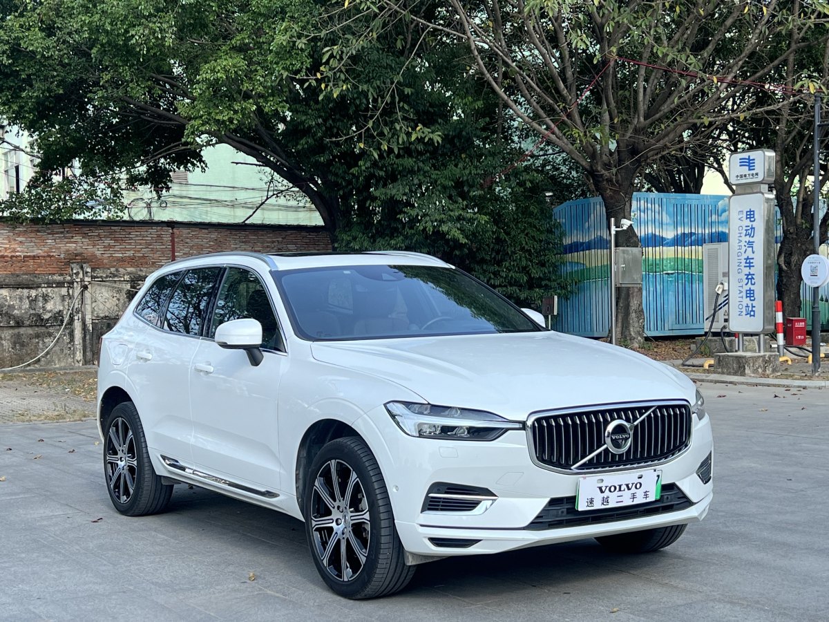 沃爾沃 XC60新能源  2021款 T8 E驅(qū)混動 智雅豪華版圖片