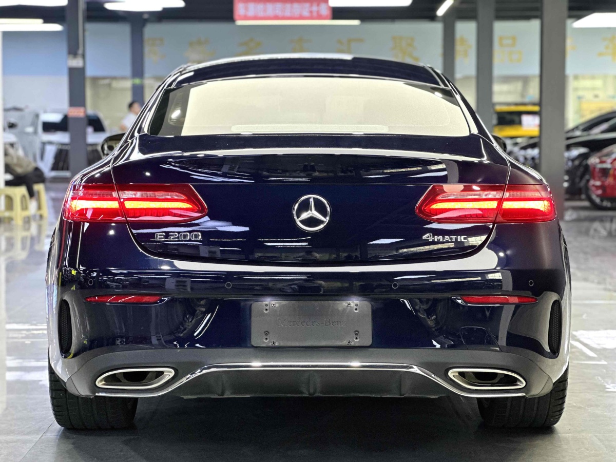 奔馳 奔馳E級  2017款 E 200 4MATIC 轎跑車圖片