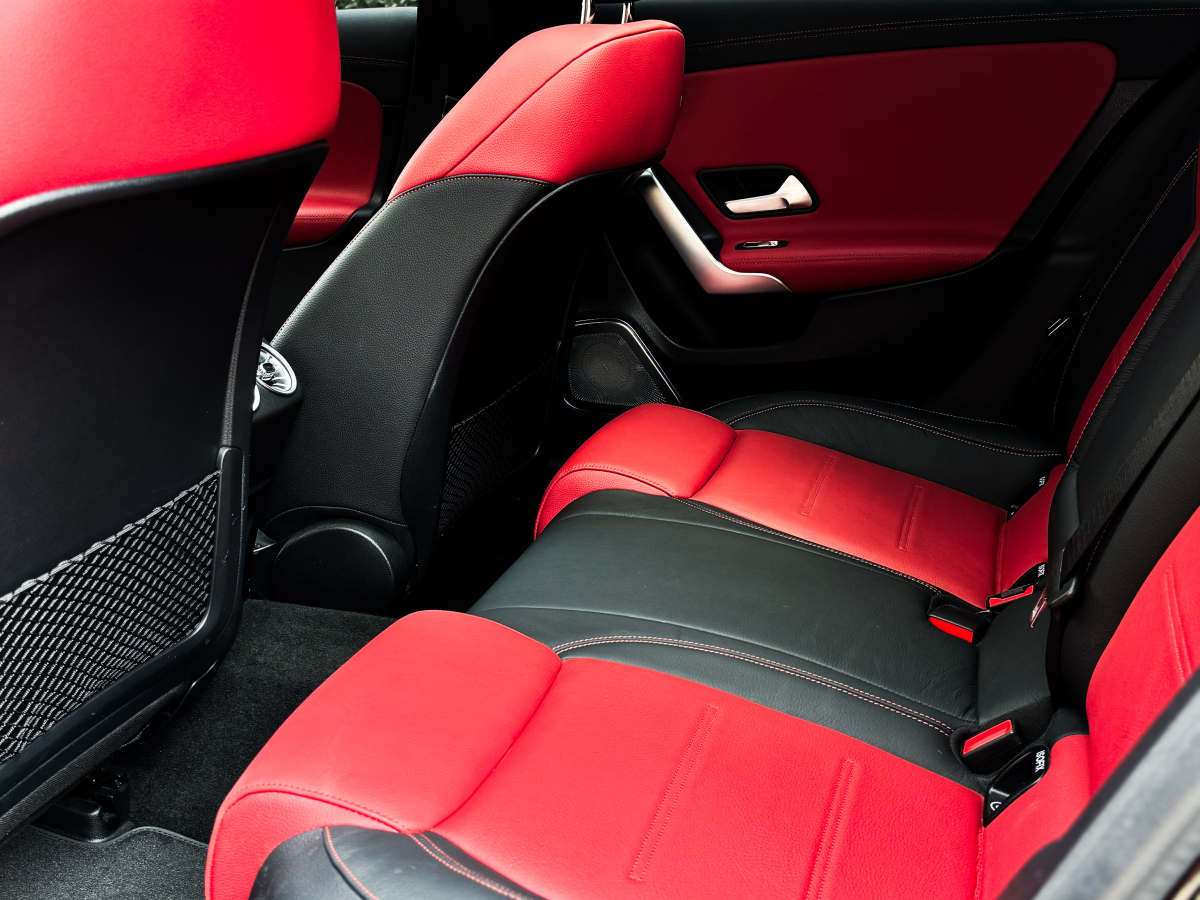 奔馳 奔馳A級AMG  2020款 AMG A 35 4MATIC圖片