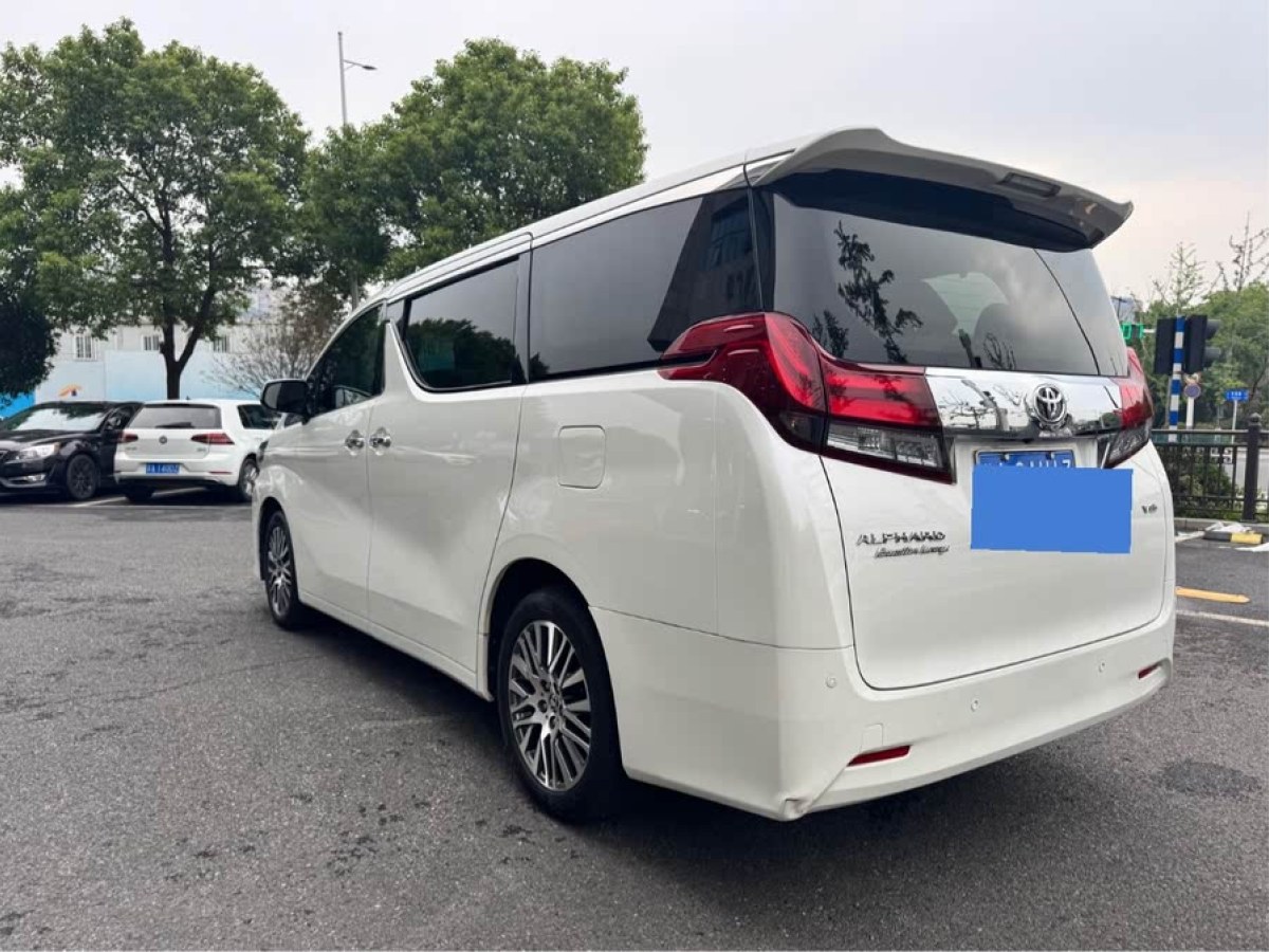 豐田 埃爾法  2018款 改款 3.5L 尊貴版圖片