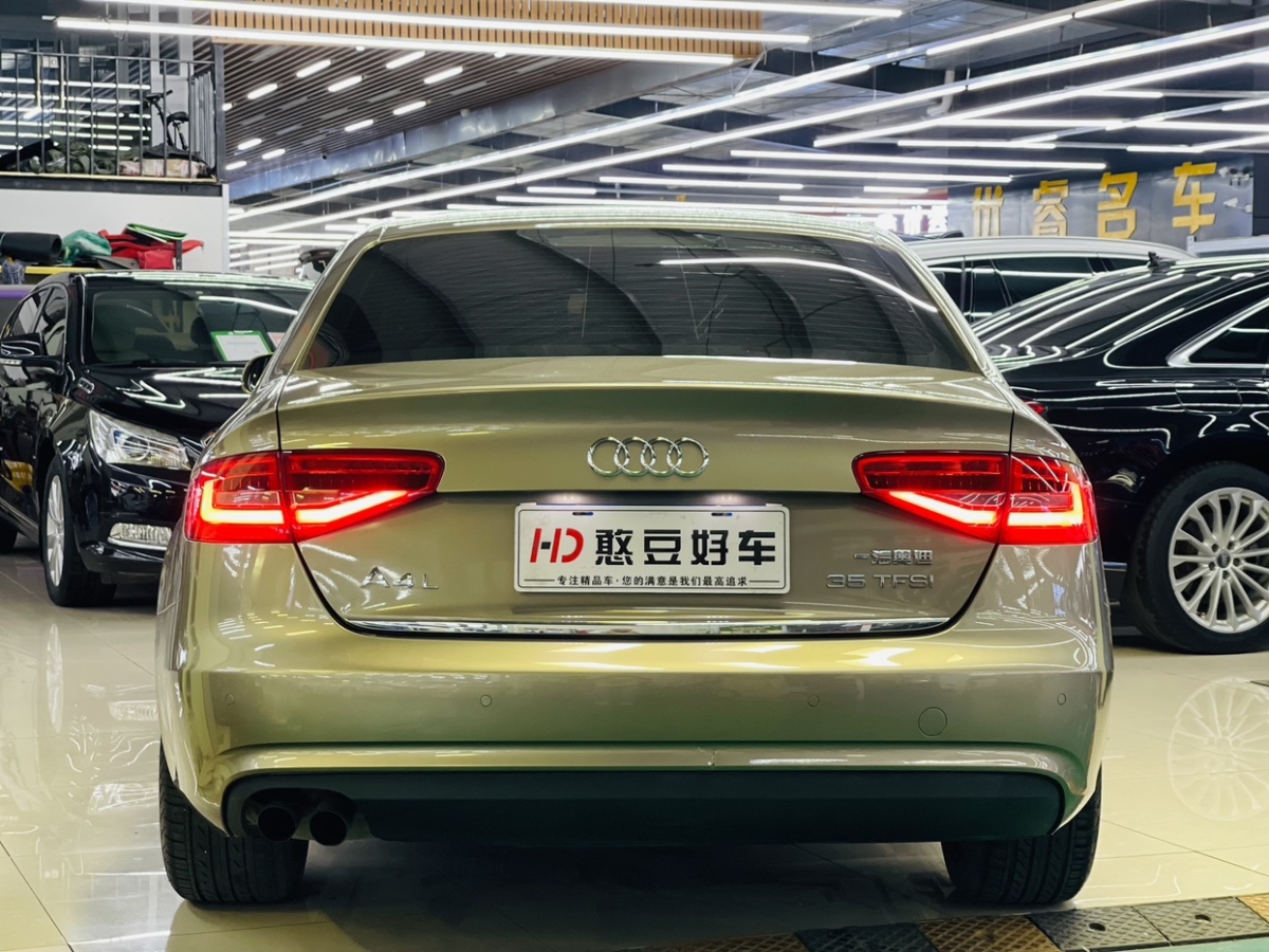 2012年10月奧迪 奧迪A4L  2013款 35 TFSI 自動標(biāo)準(zhǔn)型