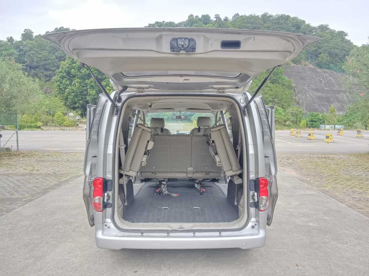 日產(chǎn) NV200  2016款 改款 1.6L CVT豪華型圖片