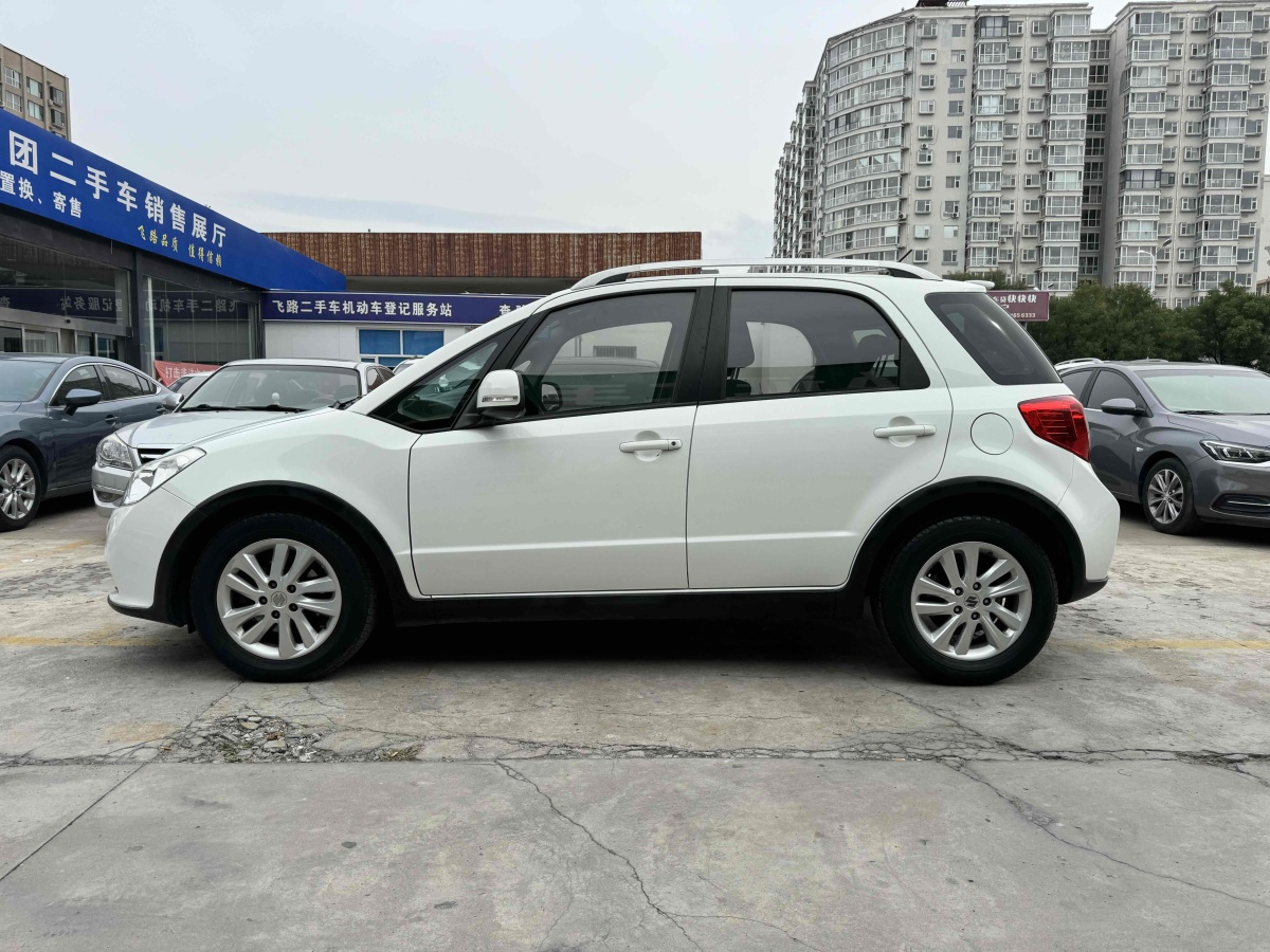 鈴木 天語  2013款 SX4 1.6L 酷銳靈動型圖片