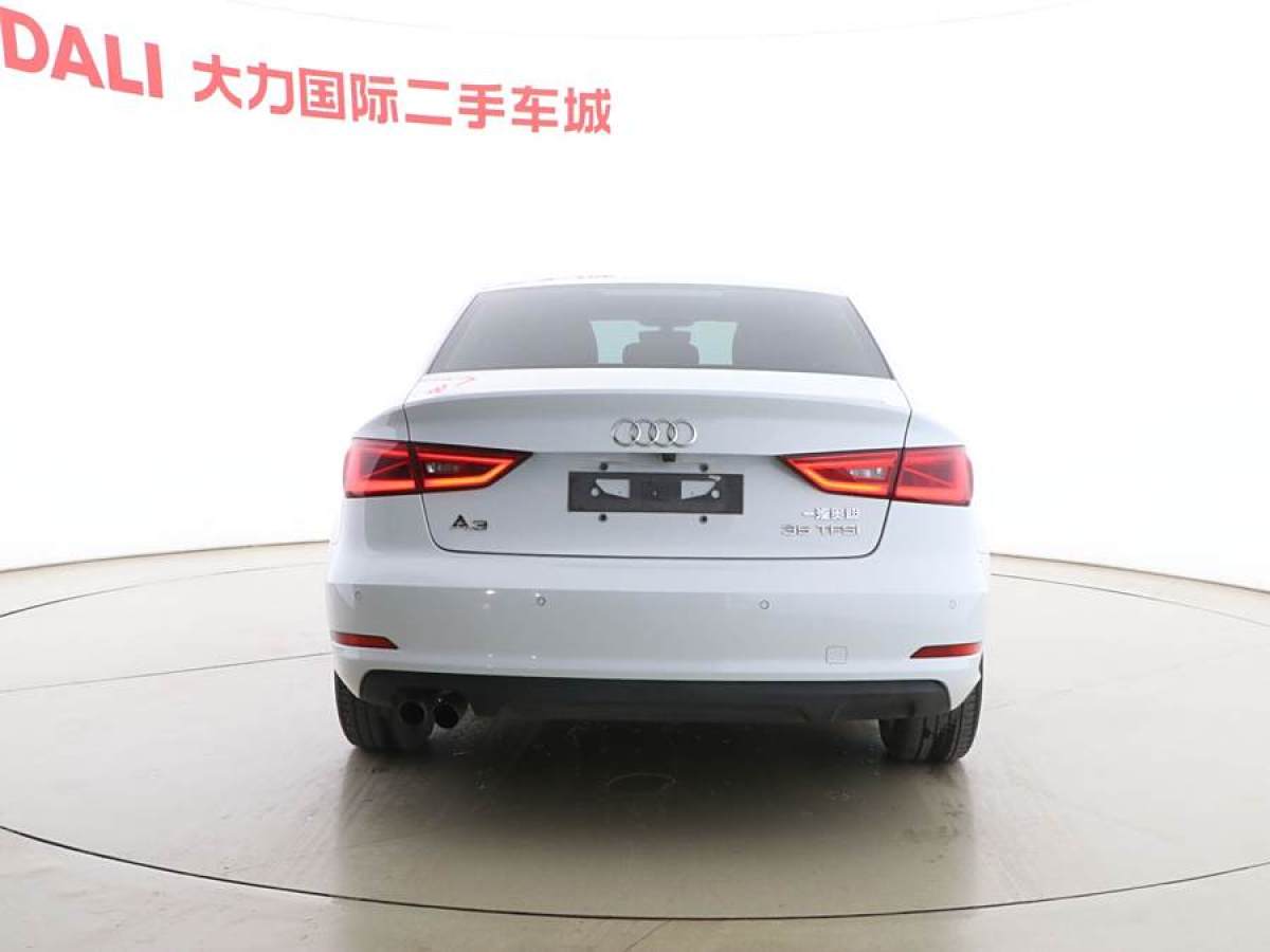 奧迪 奧迪A3  2016款 Limousine 35 TFSI 進(jìn)取型圖片