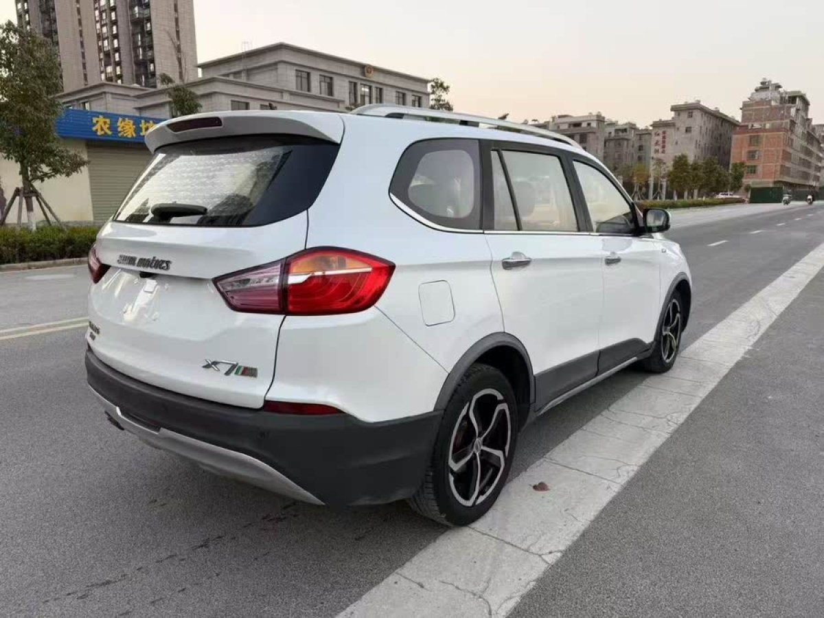 SWM斯威 X7  2016款 1.5T 手動豪華型 7座圖片