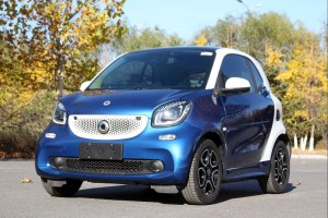 fortwo smart 0.9T 66千瓦硬顶先锋版