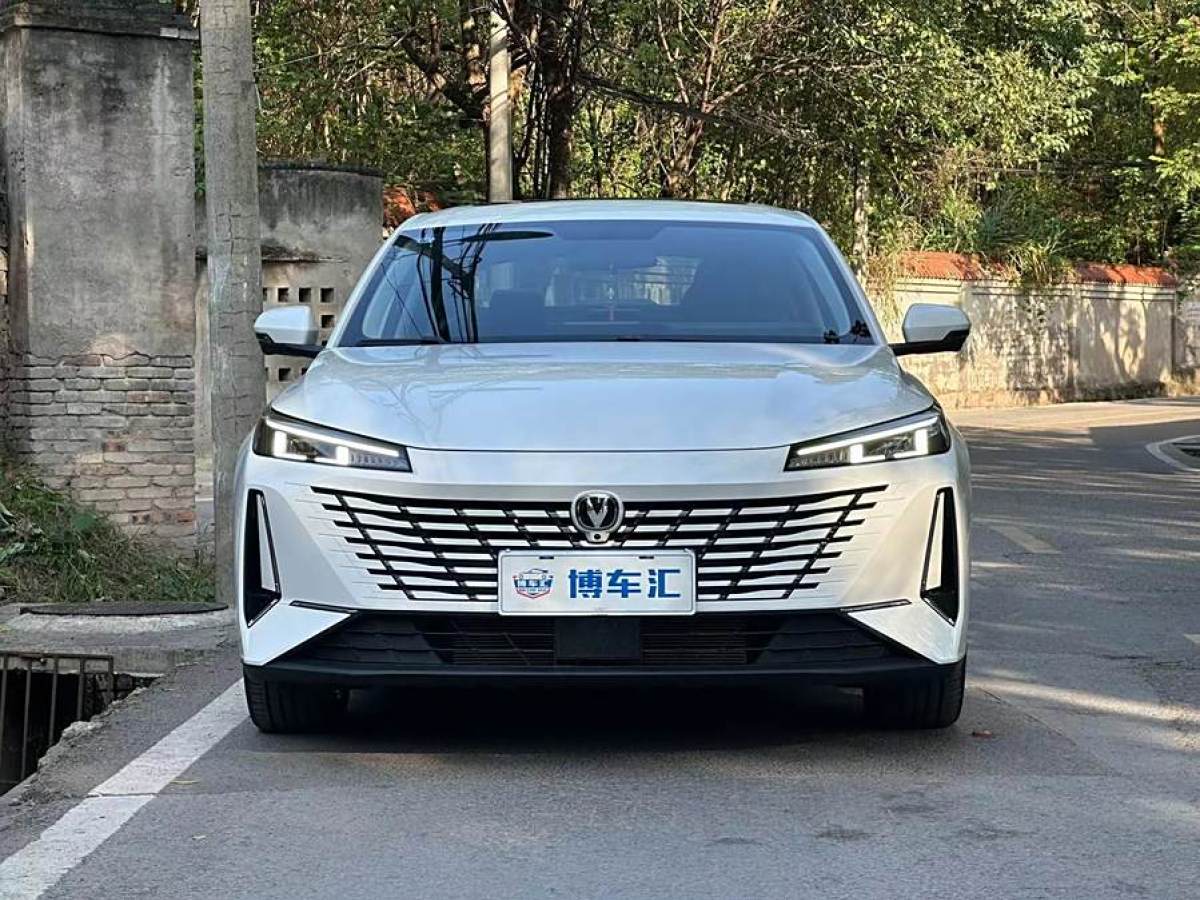 長安 逸達  2023款 藍鯨NE 1.5T GDI DCT尊貴型圖片