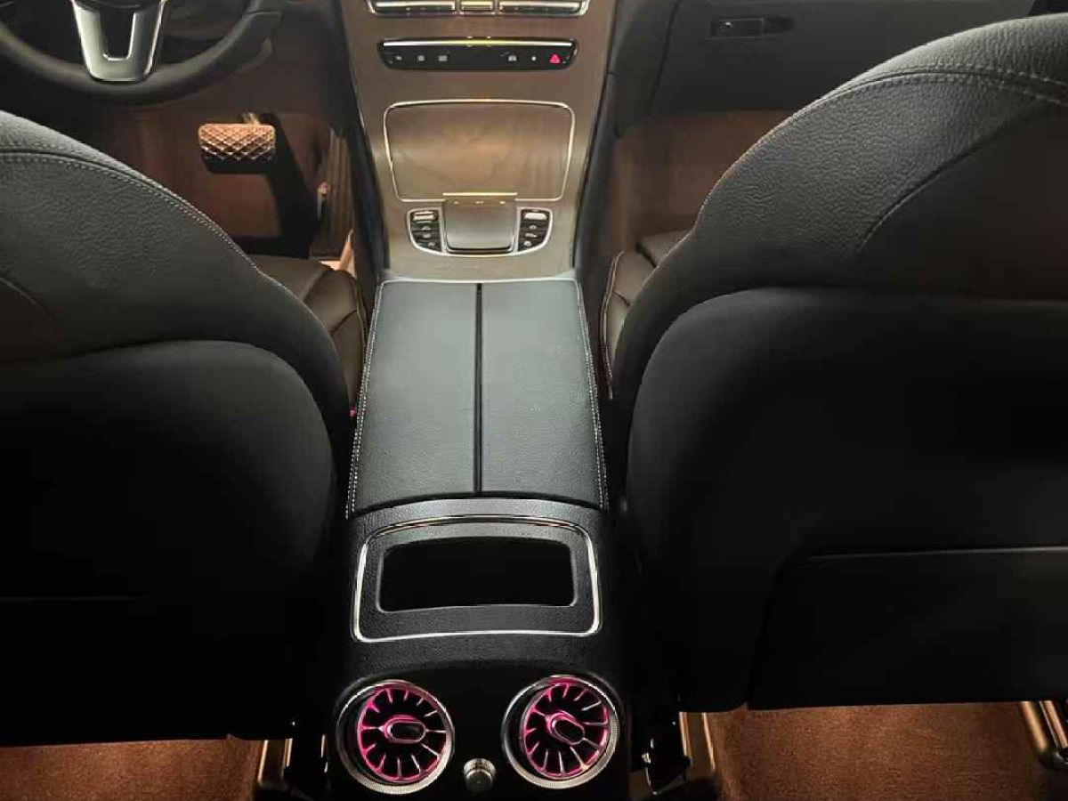 奔馳 奔馳GLC  2022款 GLC 300 4MATIC 轎跑SUV 豪華版圖片