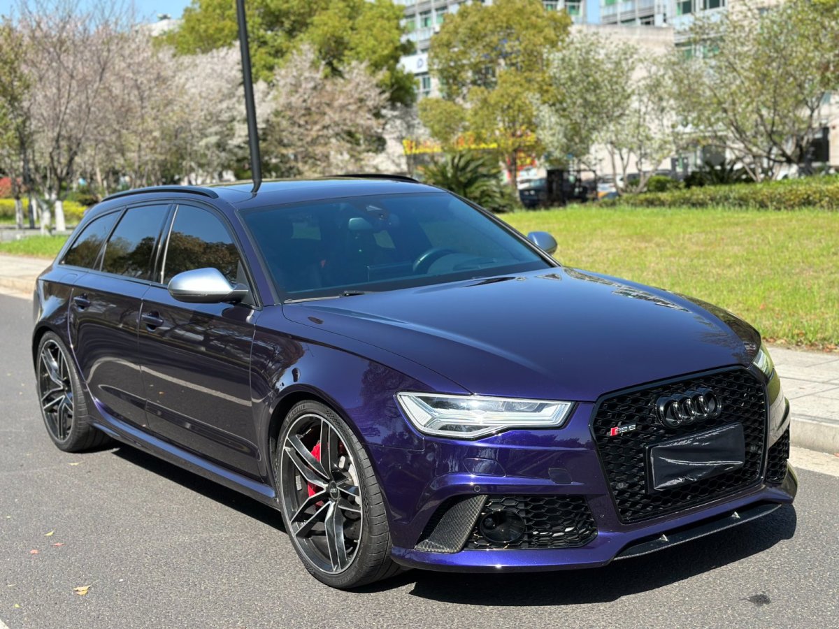 奥迪 奥迪RS 6  2018款 RS 6 4.0T Avant尊享运动限量版图片