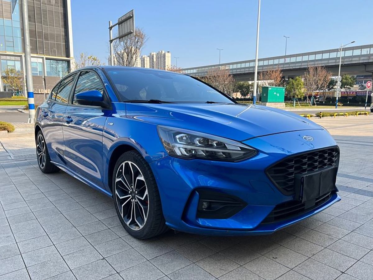 福特 福克斯  2019款 三廂 EcoBoost 180 自動ST Line圖片