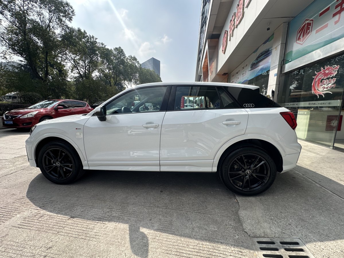 奧迪 奧迪Q2L  2022款 35 TFSI 進(jìn)取致雅型圖片