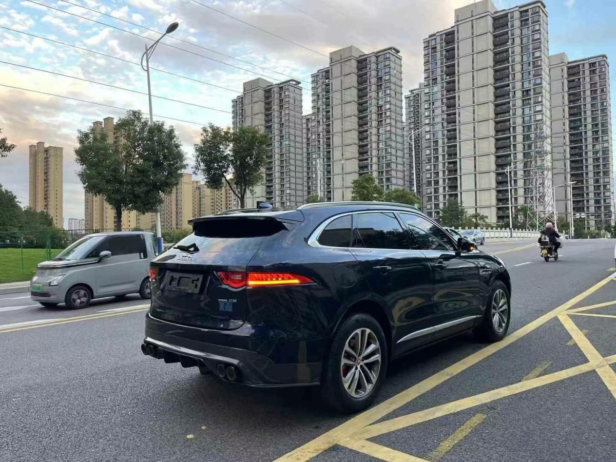 捷豹 XE  2019款 2.0T 300PS 四驅(qū)Landmark Edition圖片