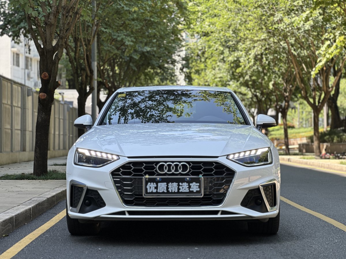 奥迪 奥迪A4L  2020款 40 TFSI 豪华动感型图片