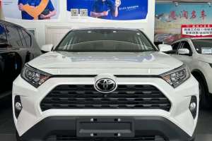 RAV4荣放 丰田 2.0L CVT两驱风尚Plus版